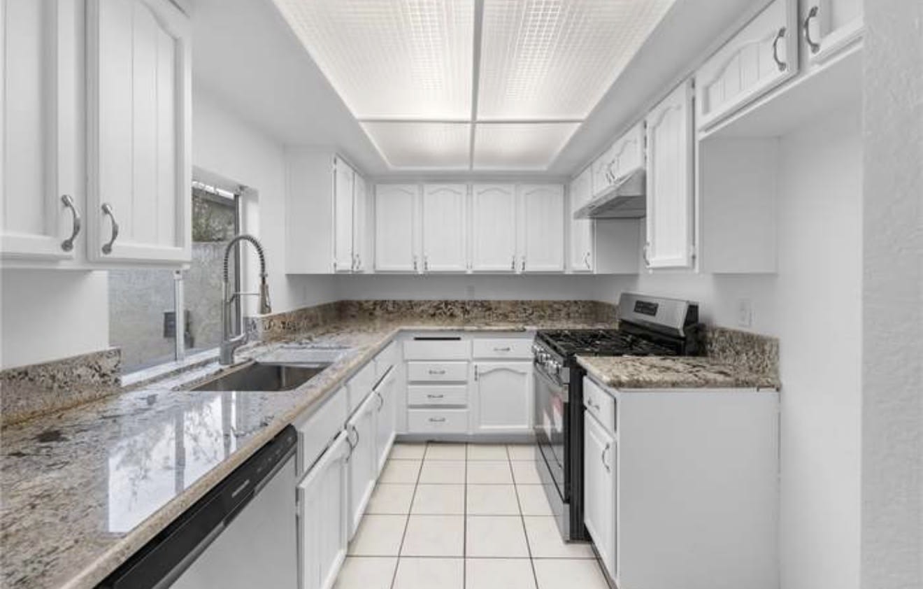 24119 Fir Ave – photo 4