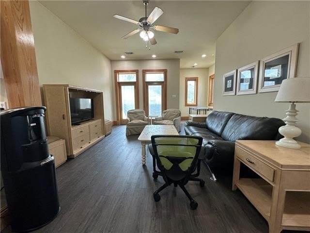 929 LOWERLINE Street – photo 4