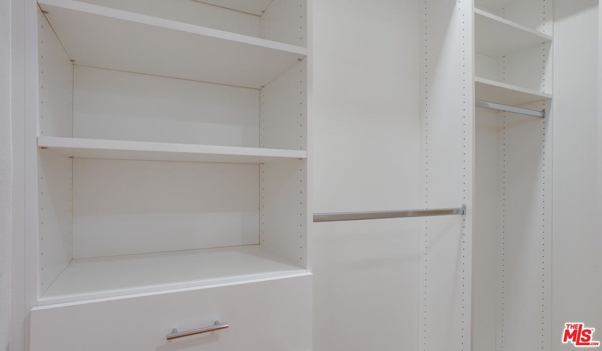 5557 W 6th St – photo 4