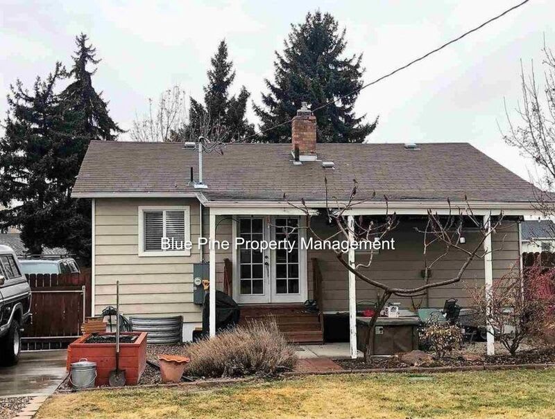 556 Warren Avenue – photo 2