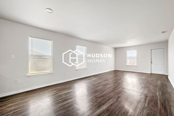 7950 Vineyard Drive – photo 4