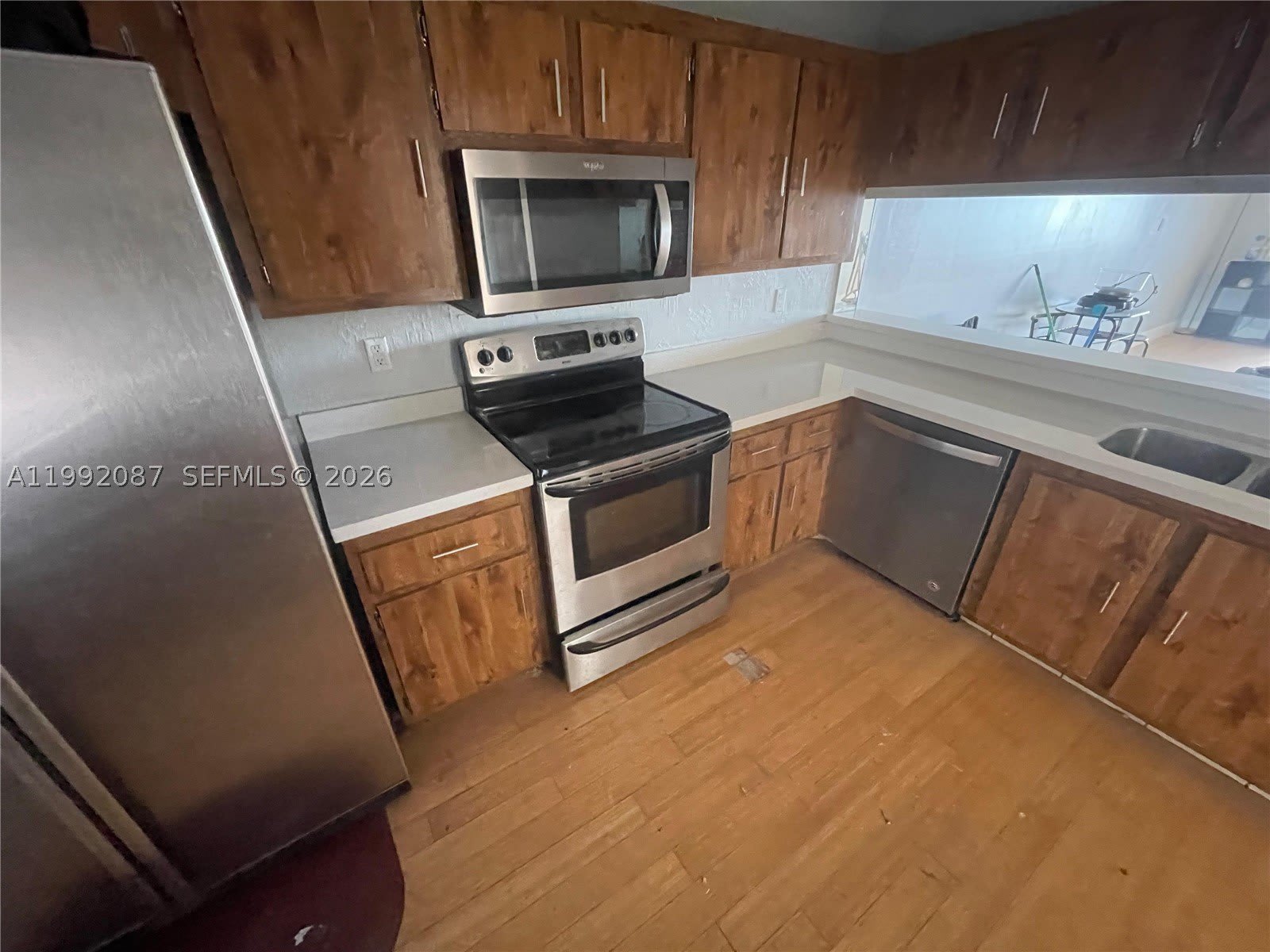 8040 Hampton Blvd – photo 1