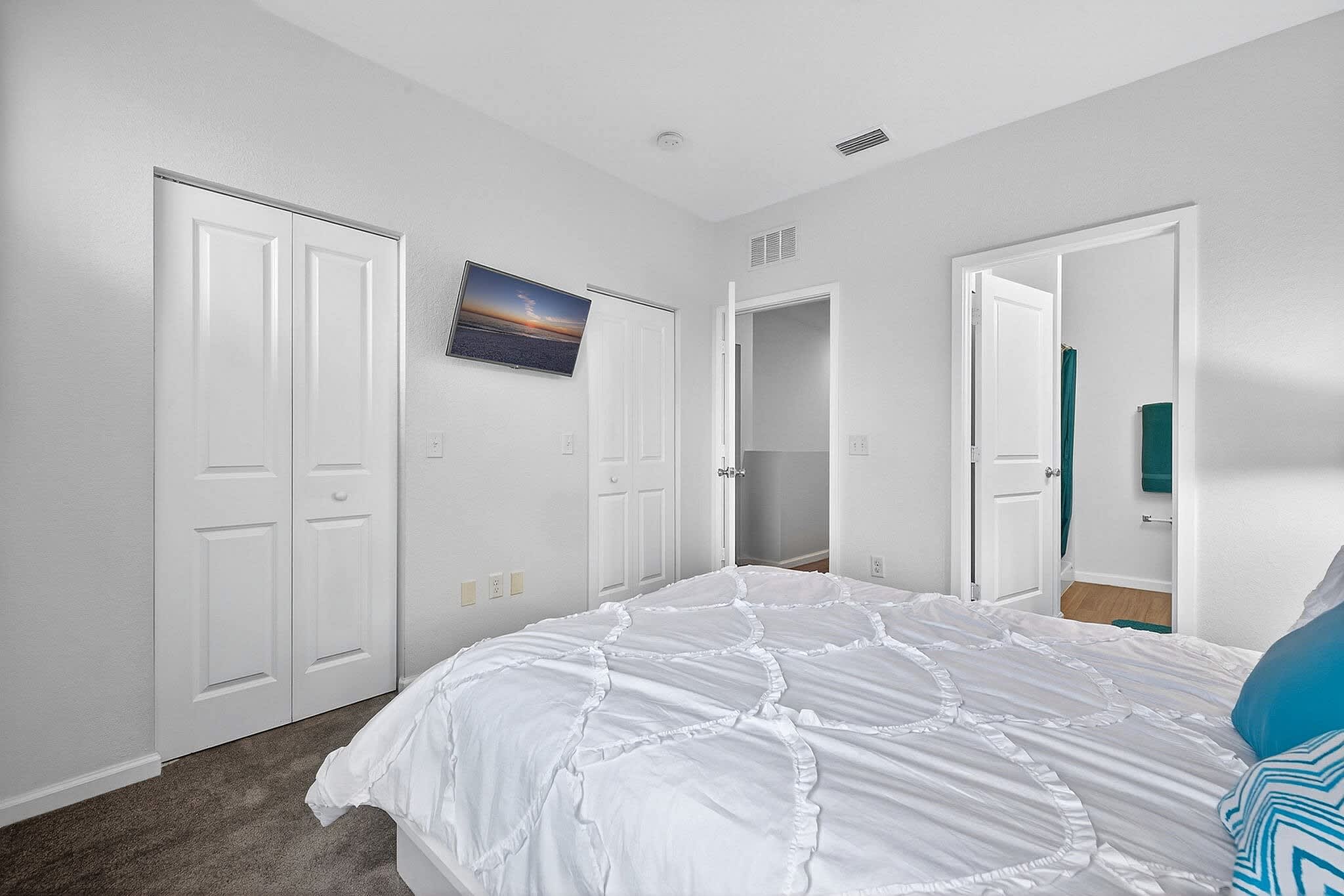 Mirage Bay Rental Townhomes – photo 3