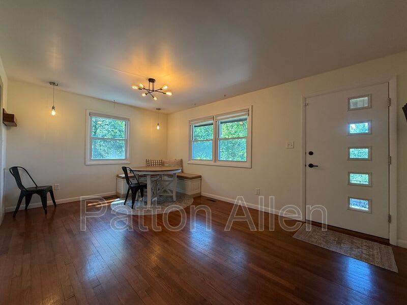 44 Broadview Ave – photo 2
