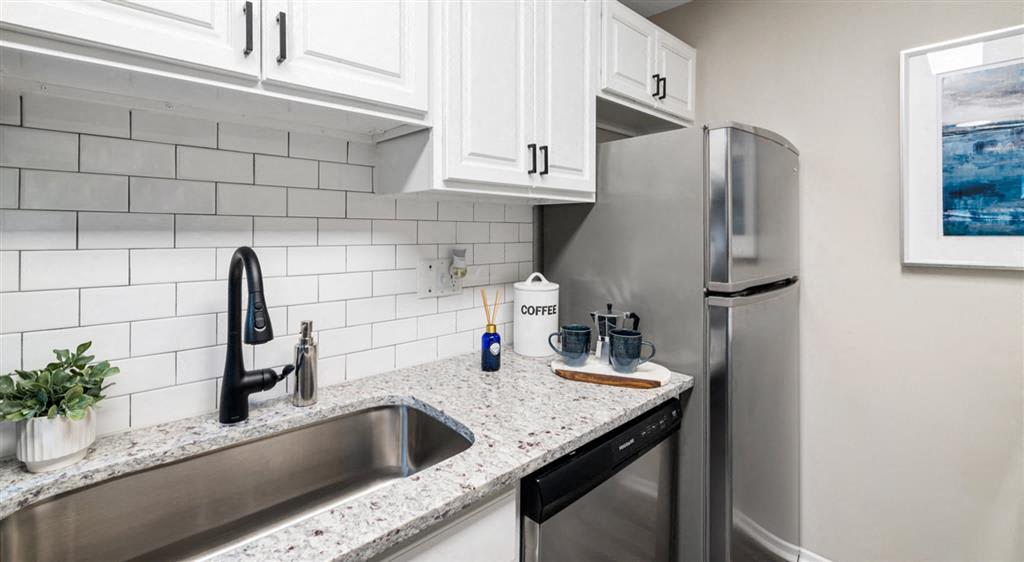 Cary Pines Apartments – photo 4