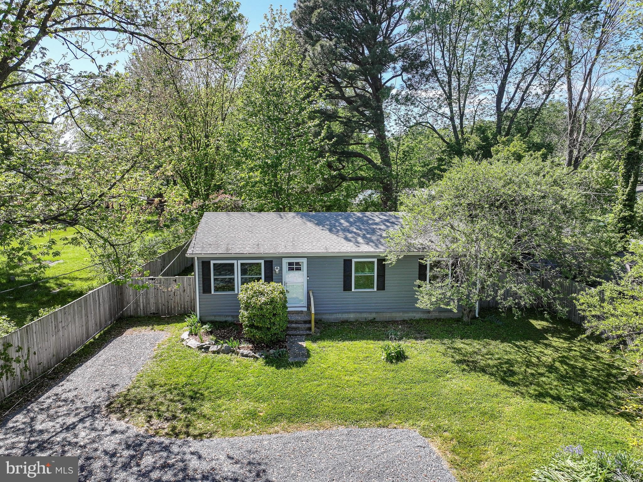 101 BROOKS Lane – photo 4