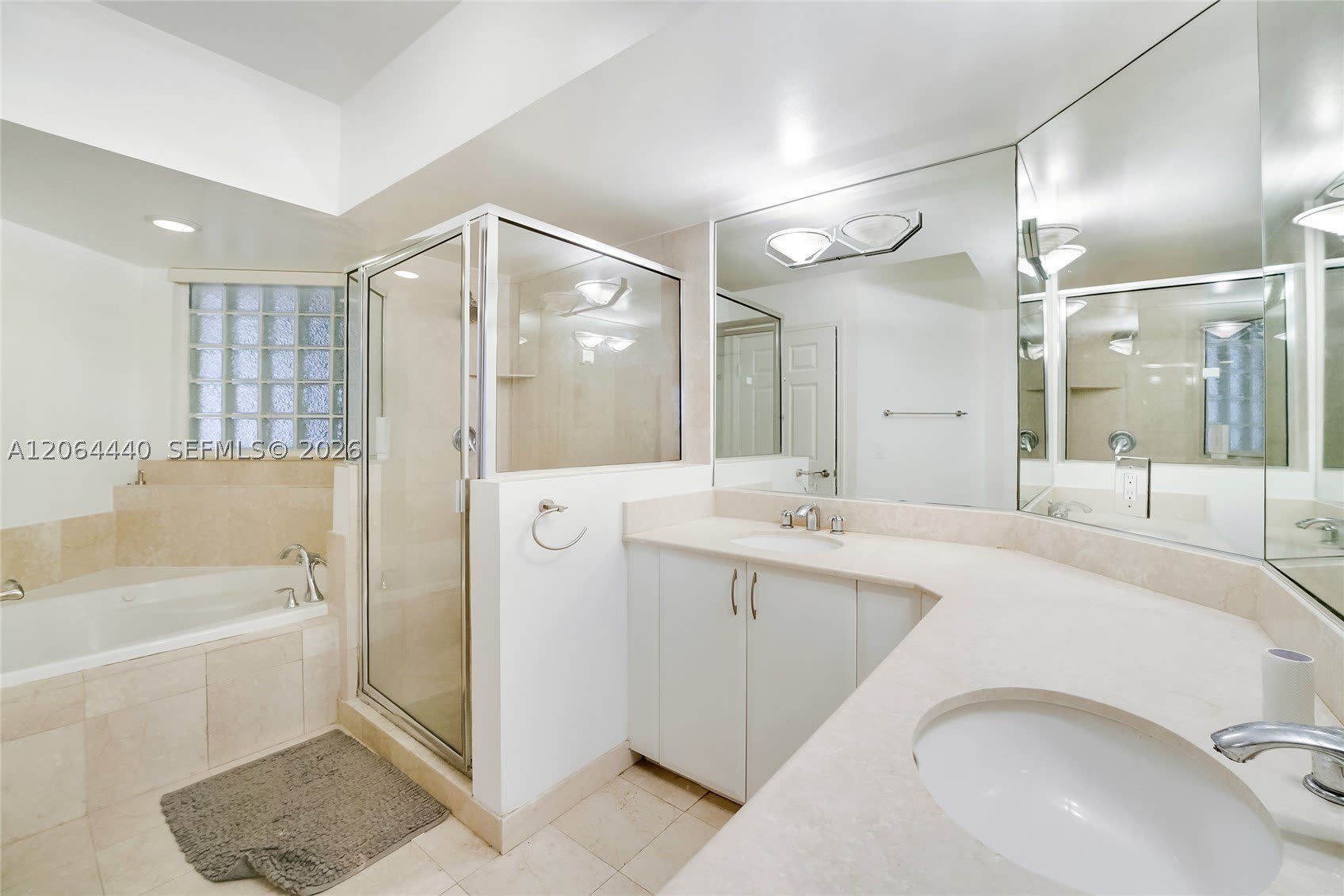 151 Michigan Ave – photo 2