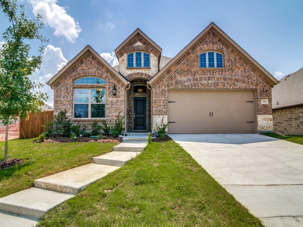 323 Sweetspire Drive – photo 1