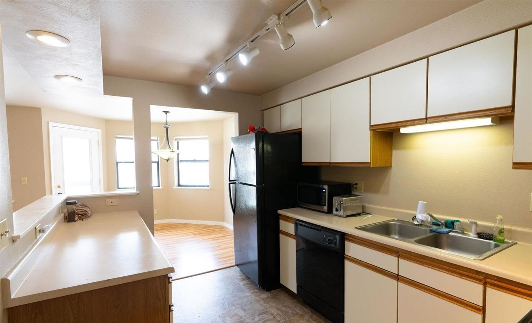 Wonderful apartment available with 2 primary bedrooms – photo 2