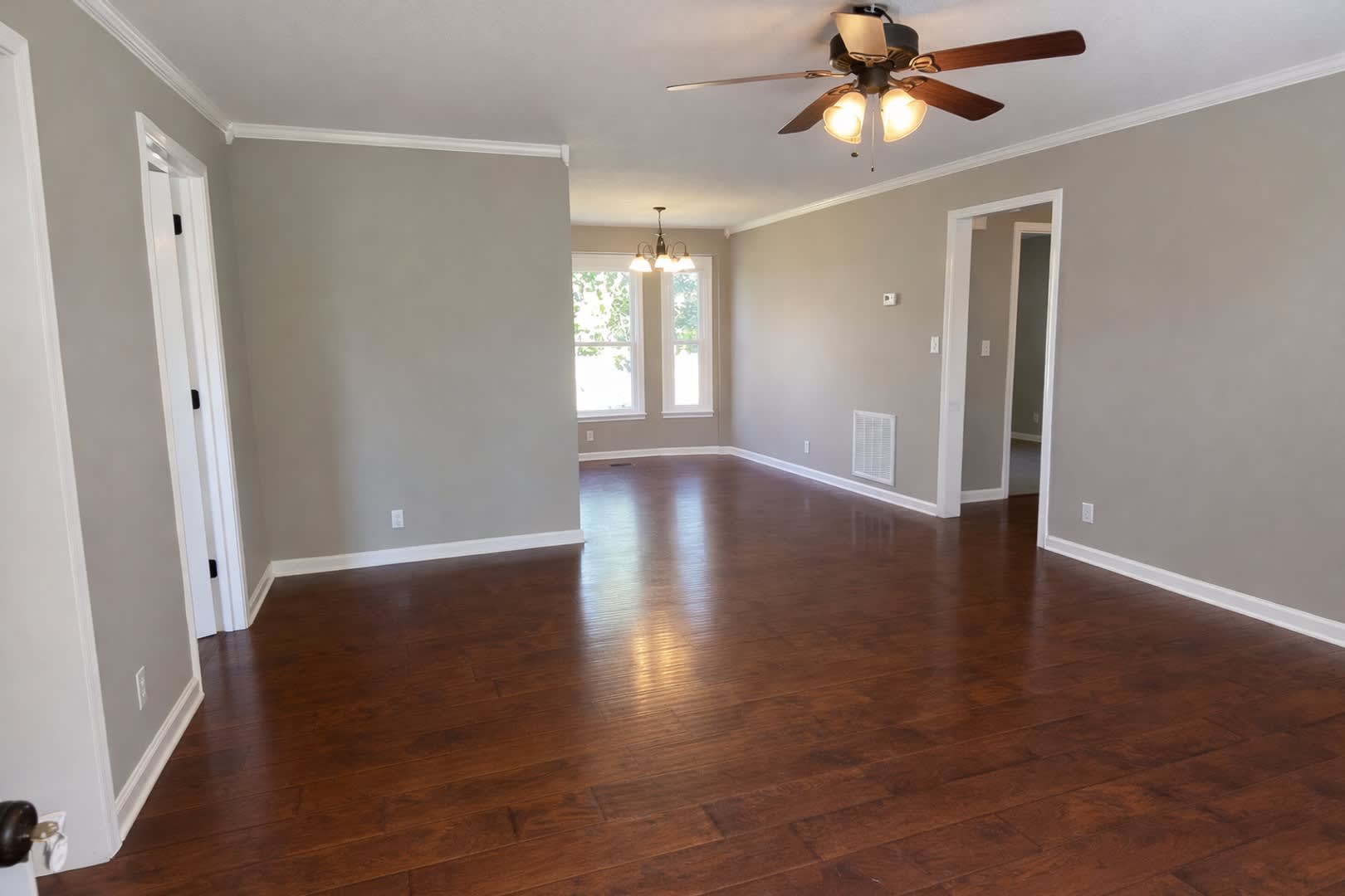1500 3 Bedroom 2 Bath Modern Brick Home – photo 2