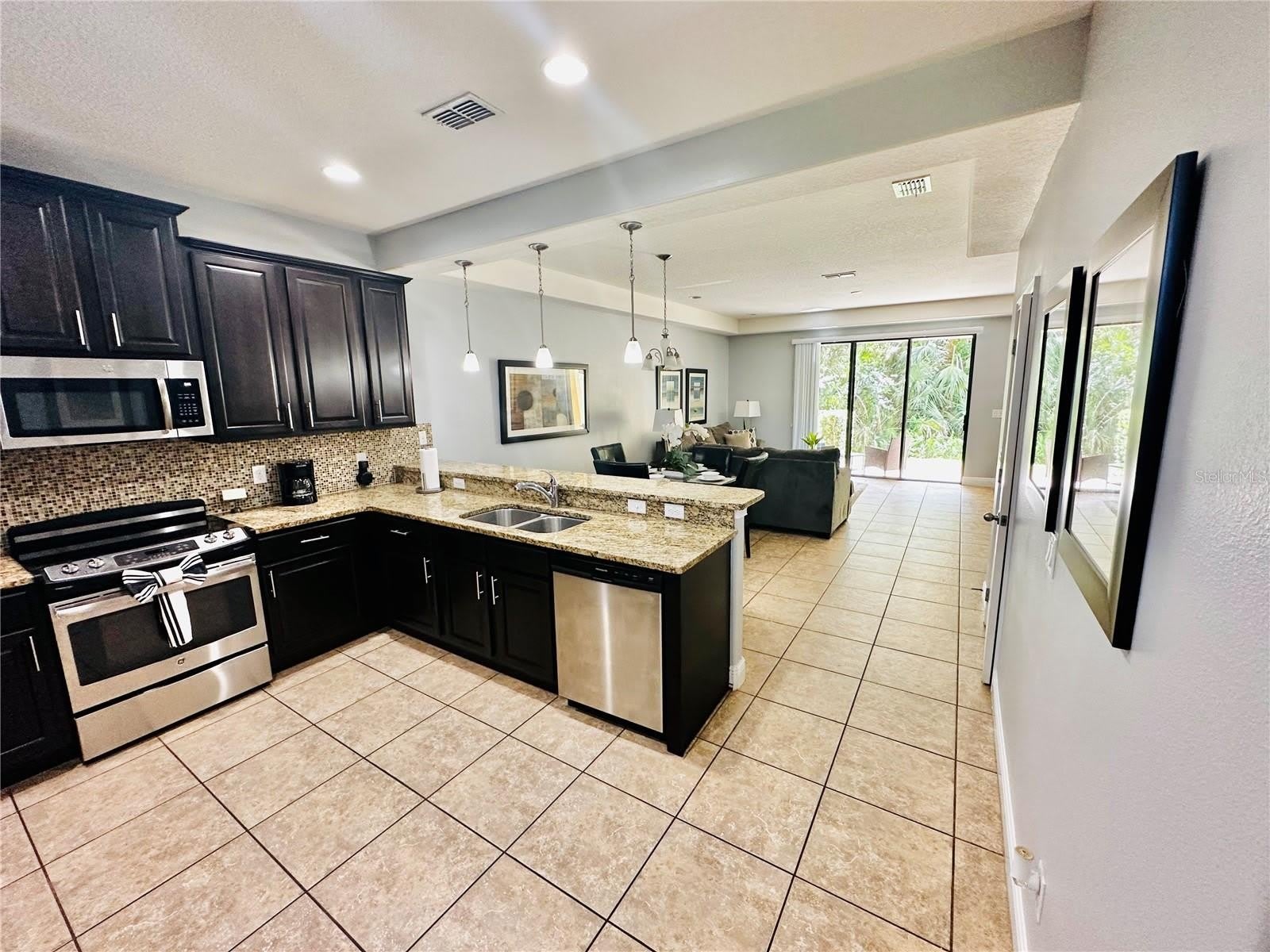 8157 ROSEVILLE BLVD – photo 5