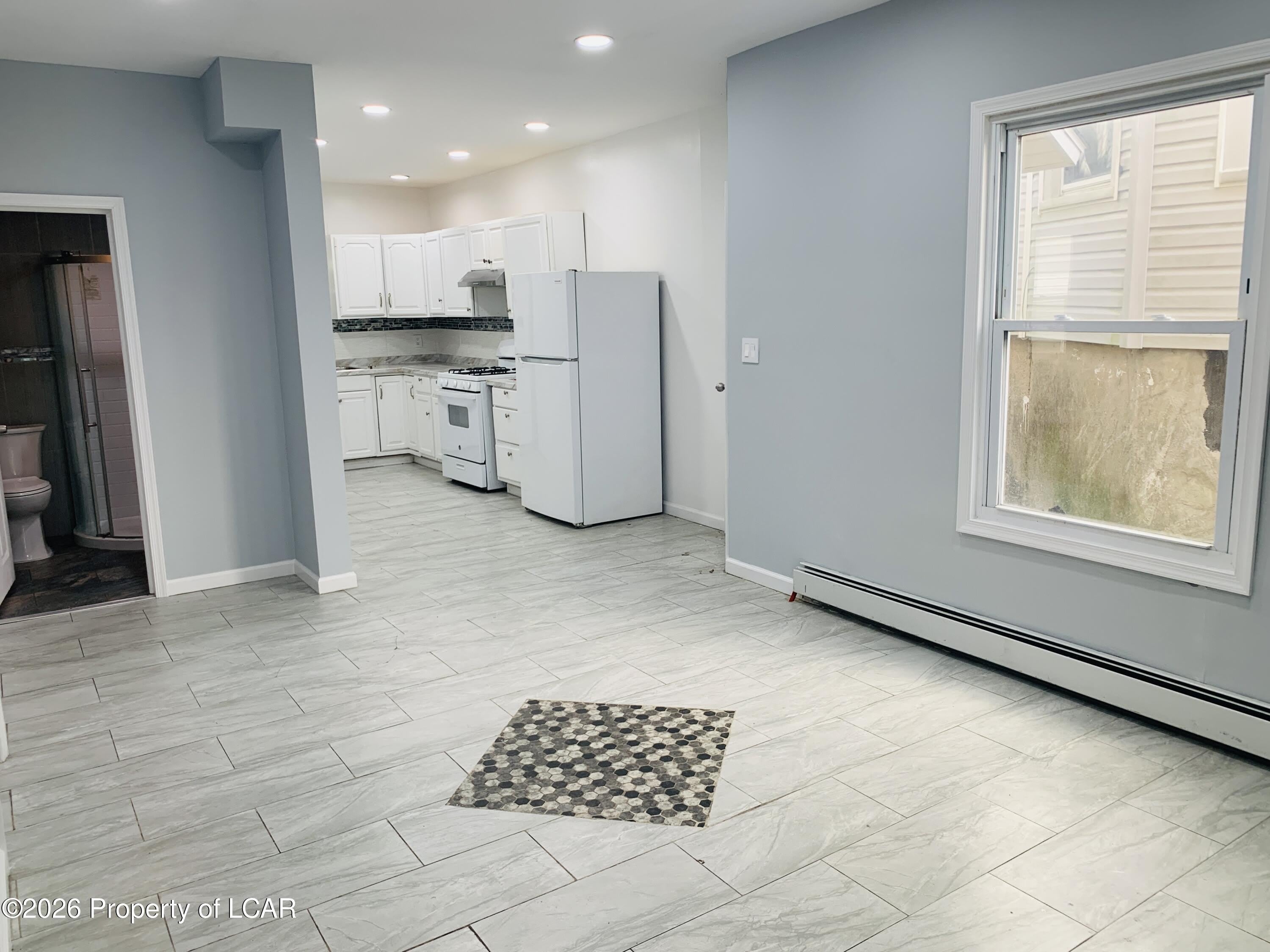 26 Maple Avenue – photo 3