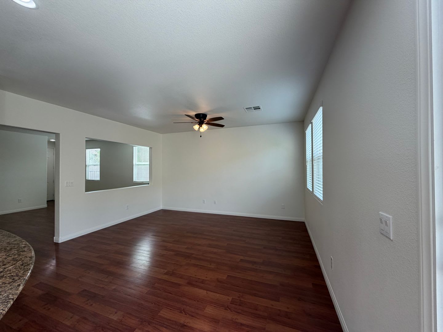 Great location in between Rhodes Ranch and South Summerlin – photo 3
