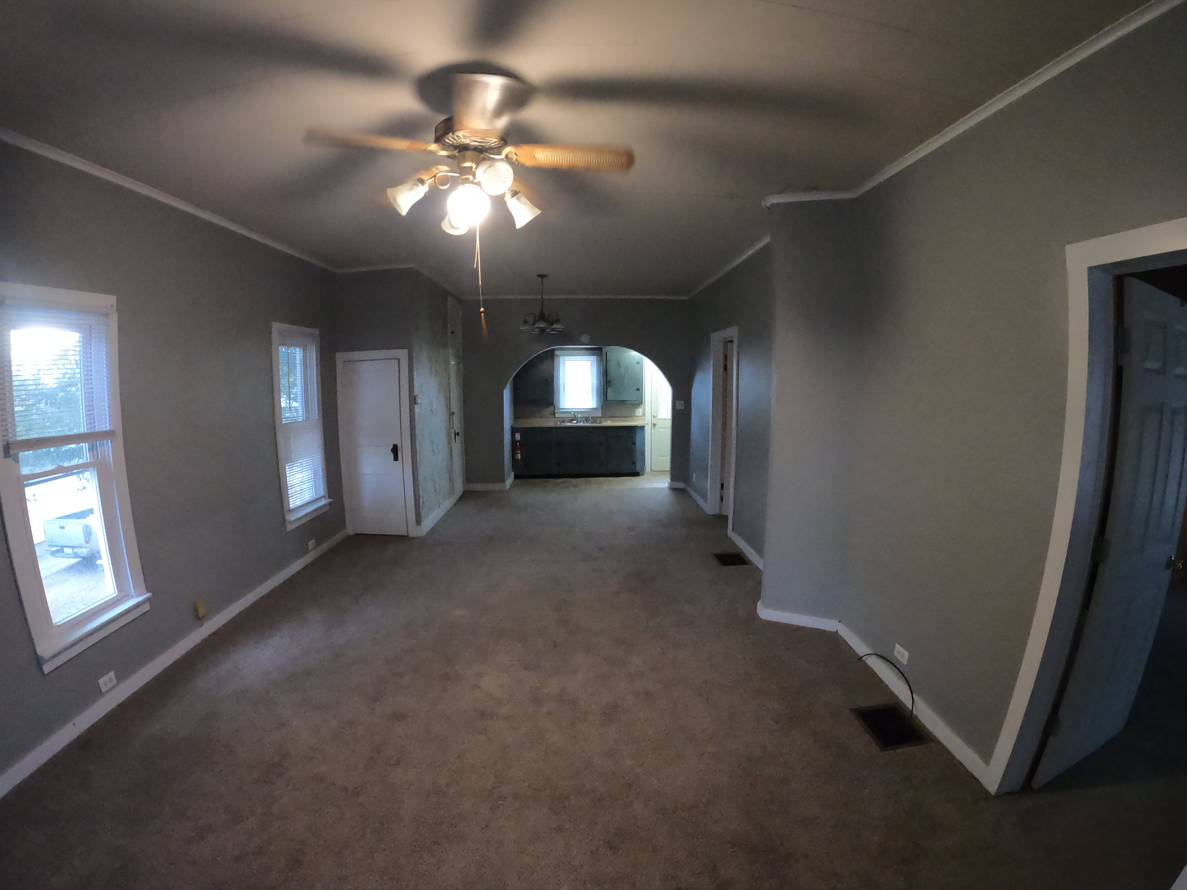 406 E 4Th St – photo 3