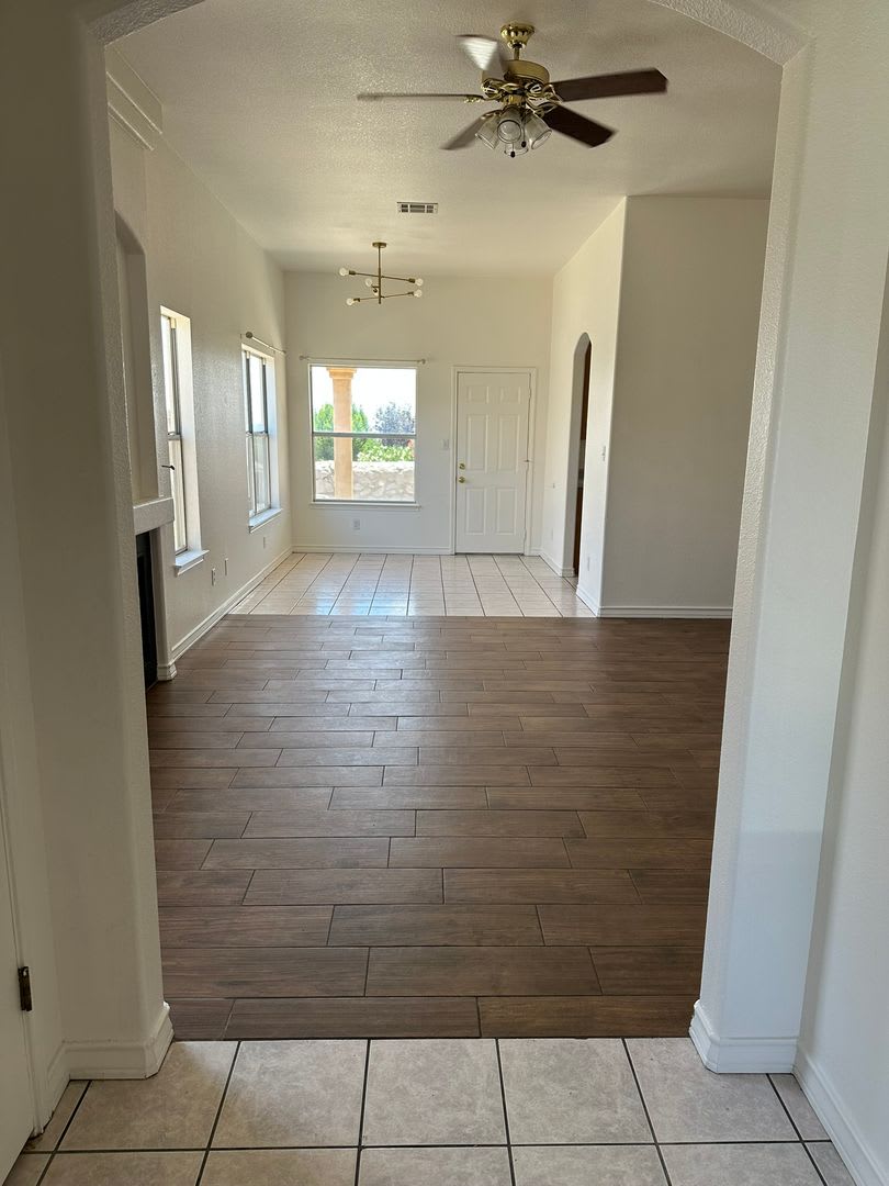 Spacious North Pointe Home with Modern Comforts – photo 4