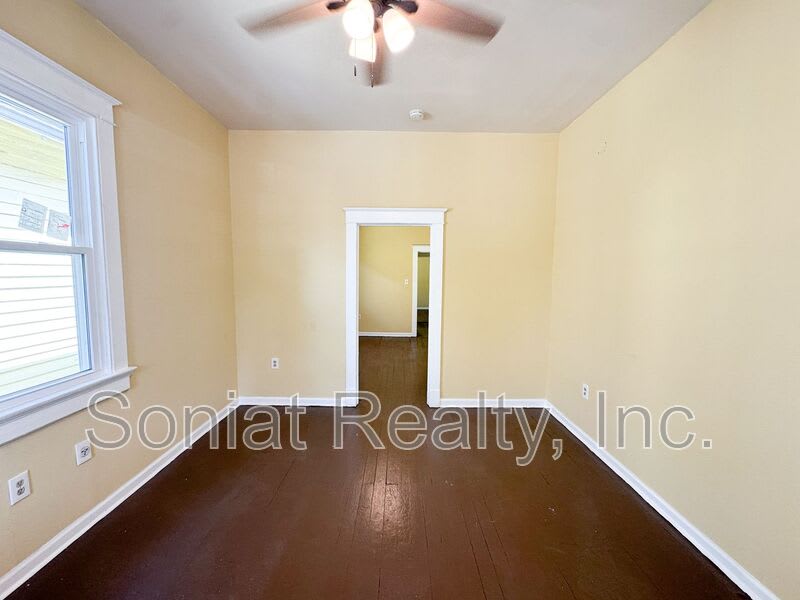 2931 Joliet Street – photo 2