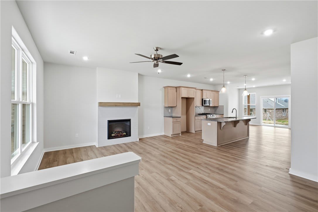 2306 N Presley Street – photo 5