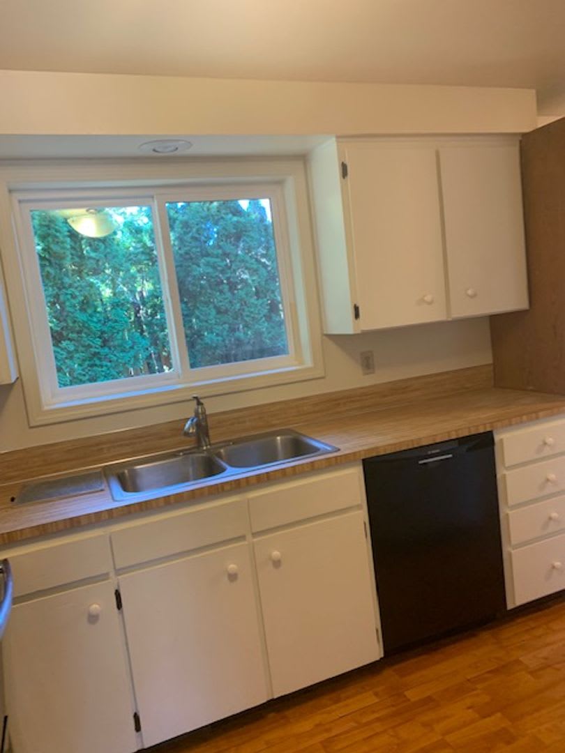 Available Now 4 Bedroom 2 Bath House Near Osu – photo 5