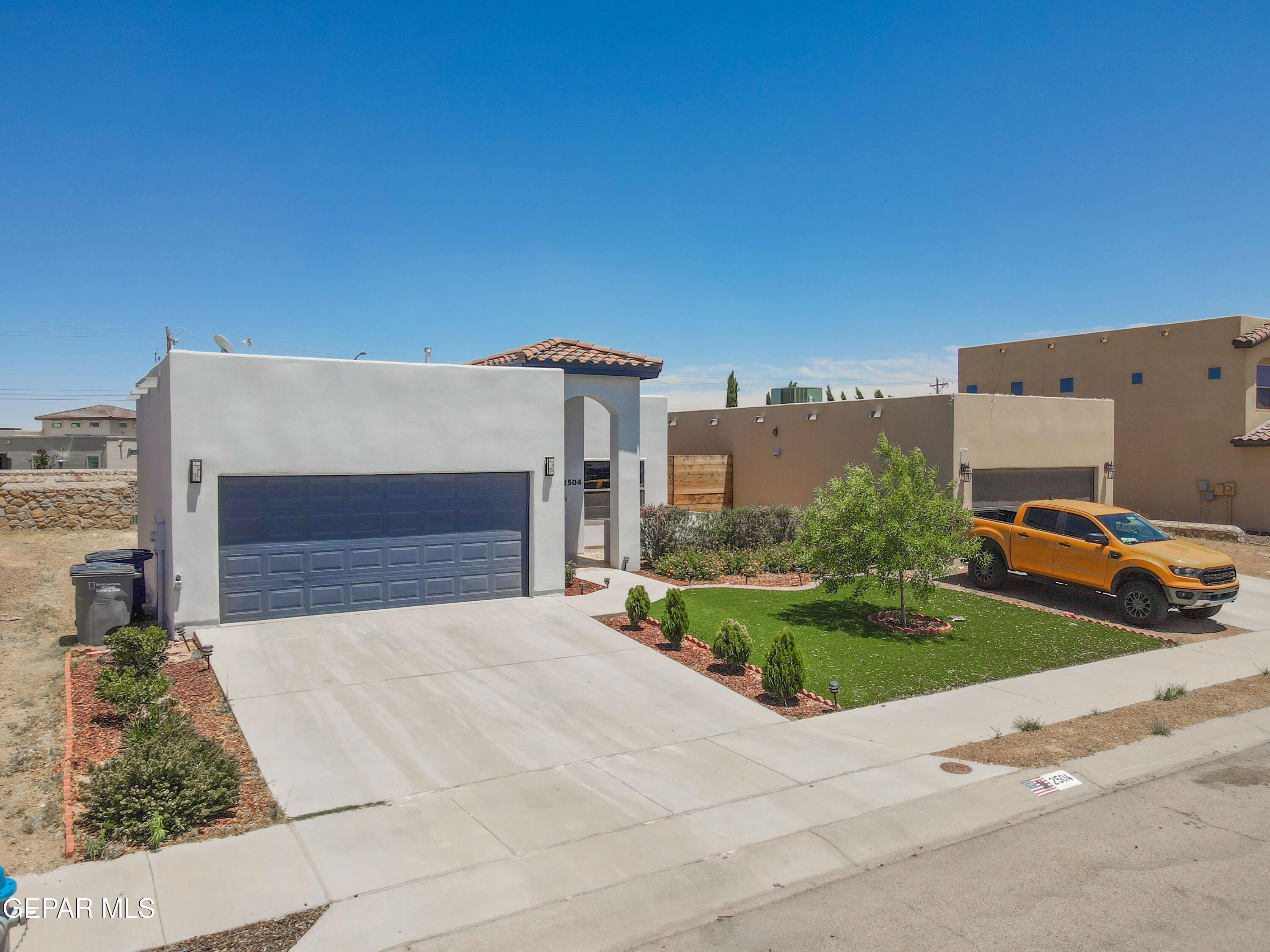 2504 EASTERN SKY Street – photo 2