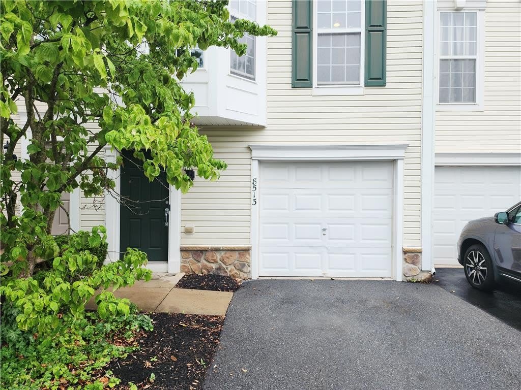 8513 Gateway Road – photo 2
