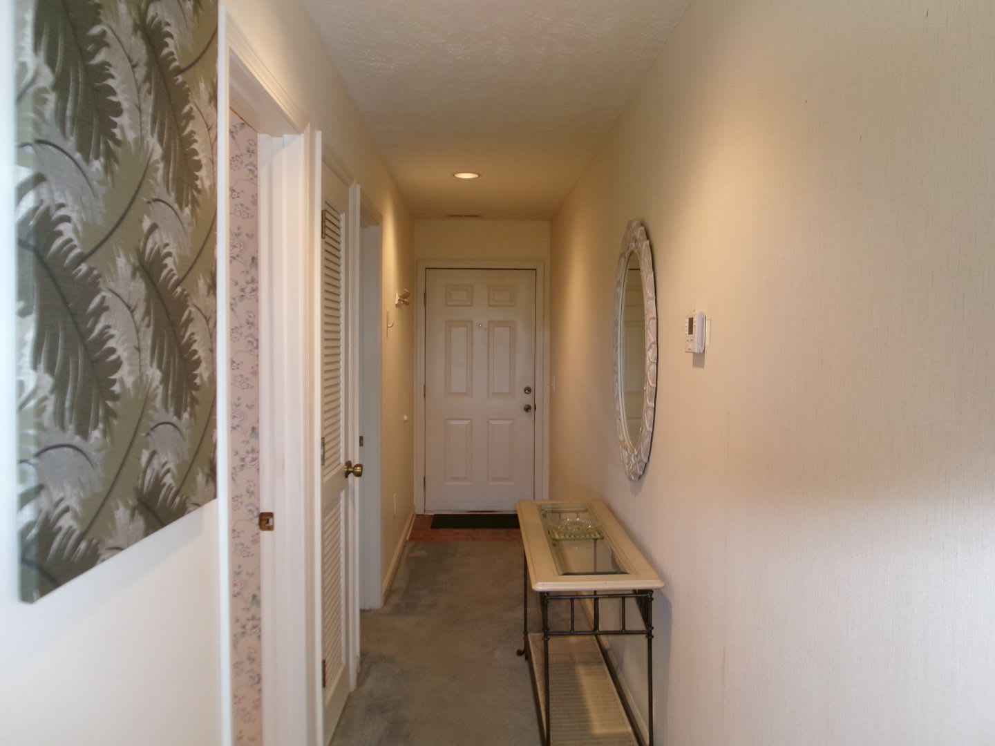 RENT SPECIAL! Furnished 1 bedroom condo with beautiful water views. – photo 3