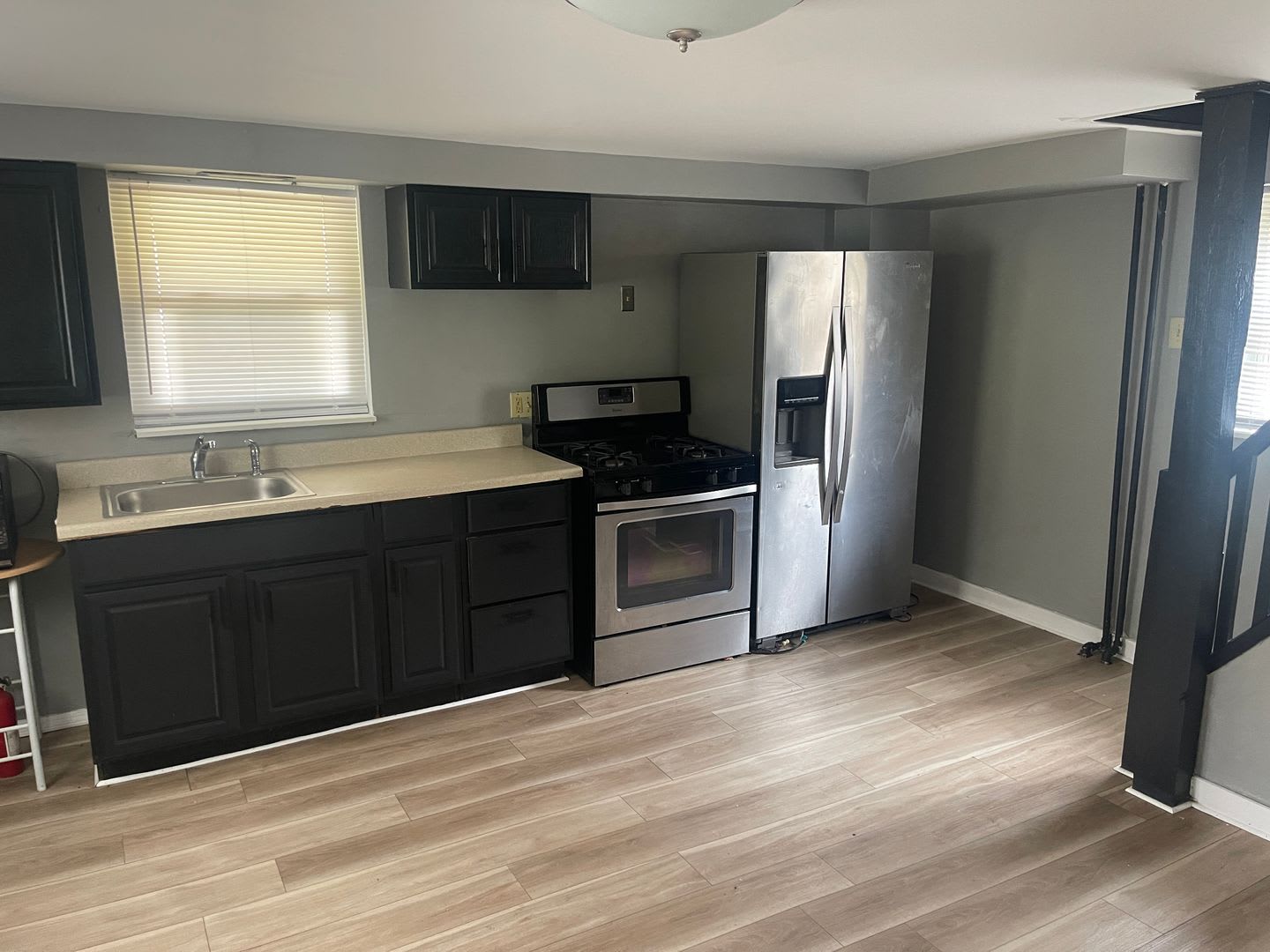 Updated 2 bedroom 2 bath House for rent – photo 2