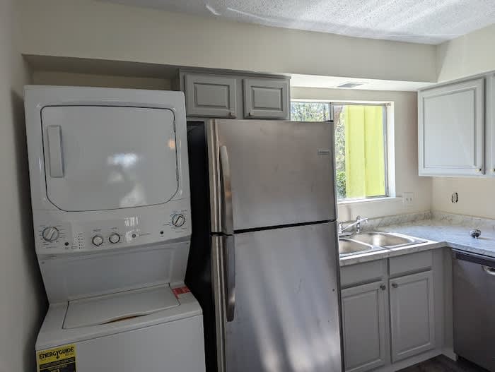 7106 Longstreet Drive – photo 5