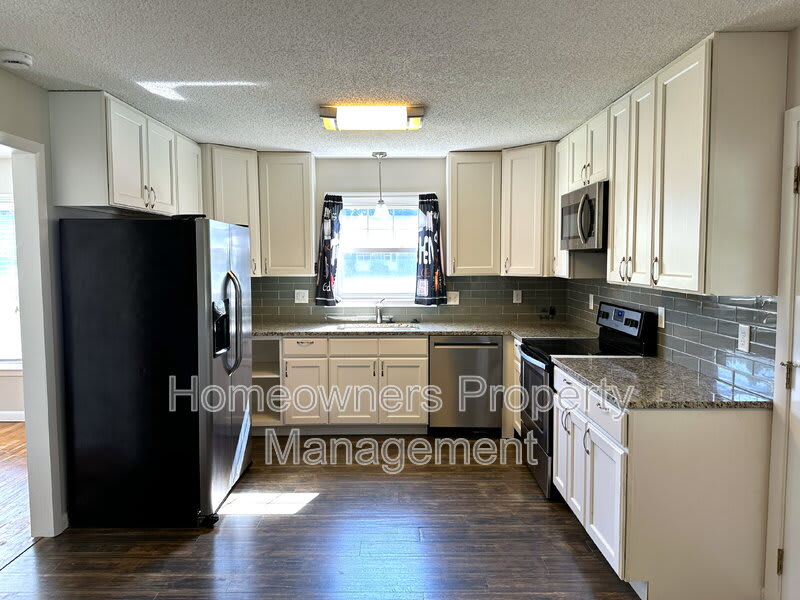 6221 Cool Shade Drive – photo 4