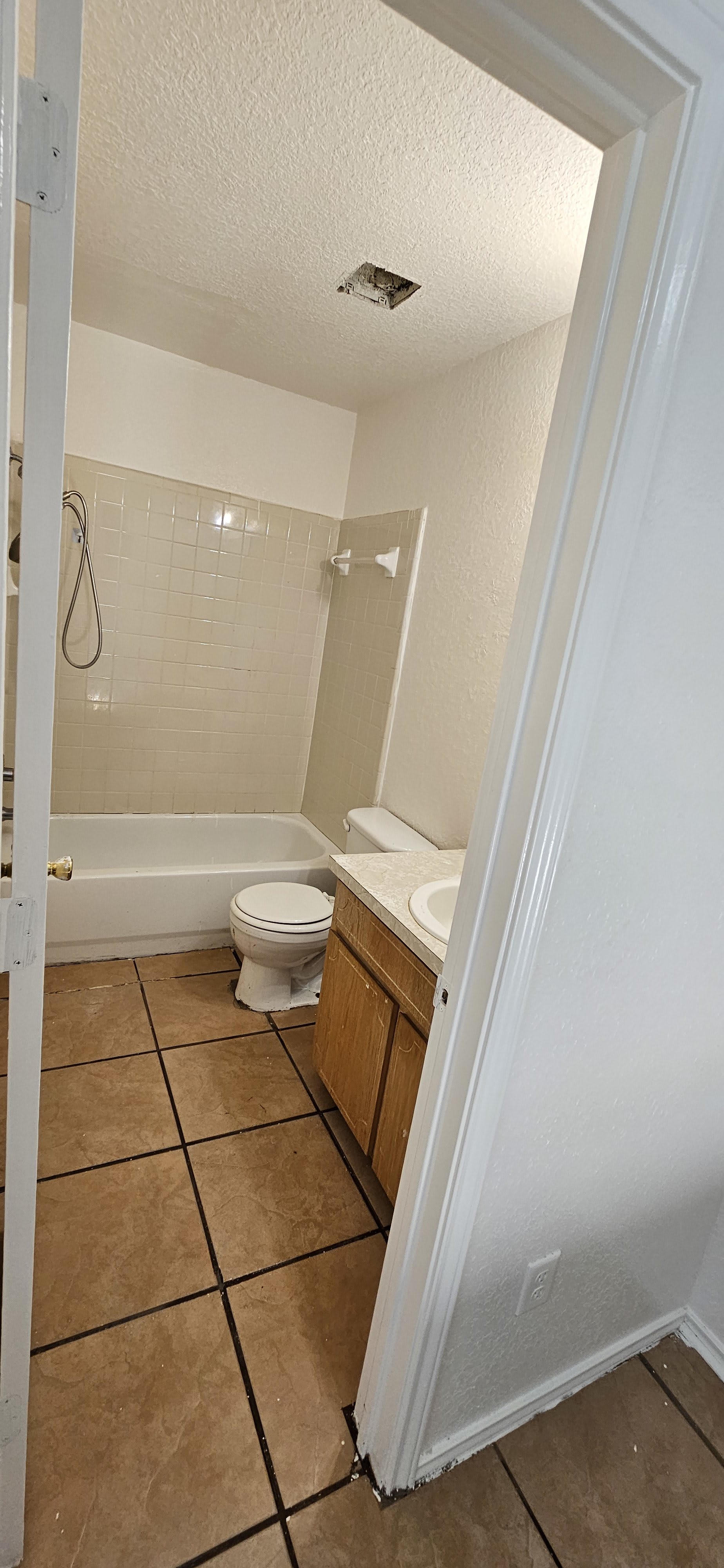 4503 Mattie Dr – photo 1