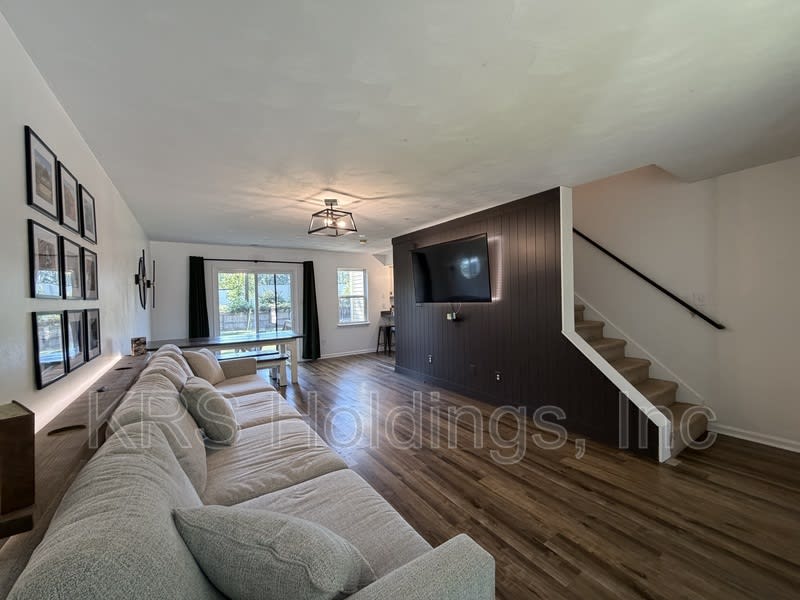 921 Tennyson Street – photo 2