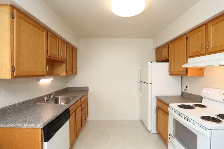 Southford Park Apartments – photo 2