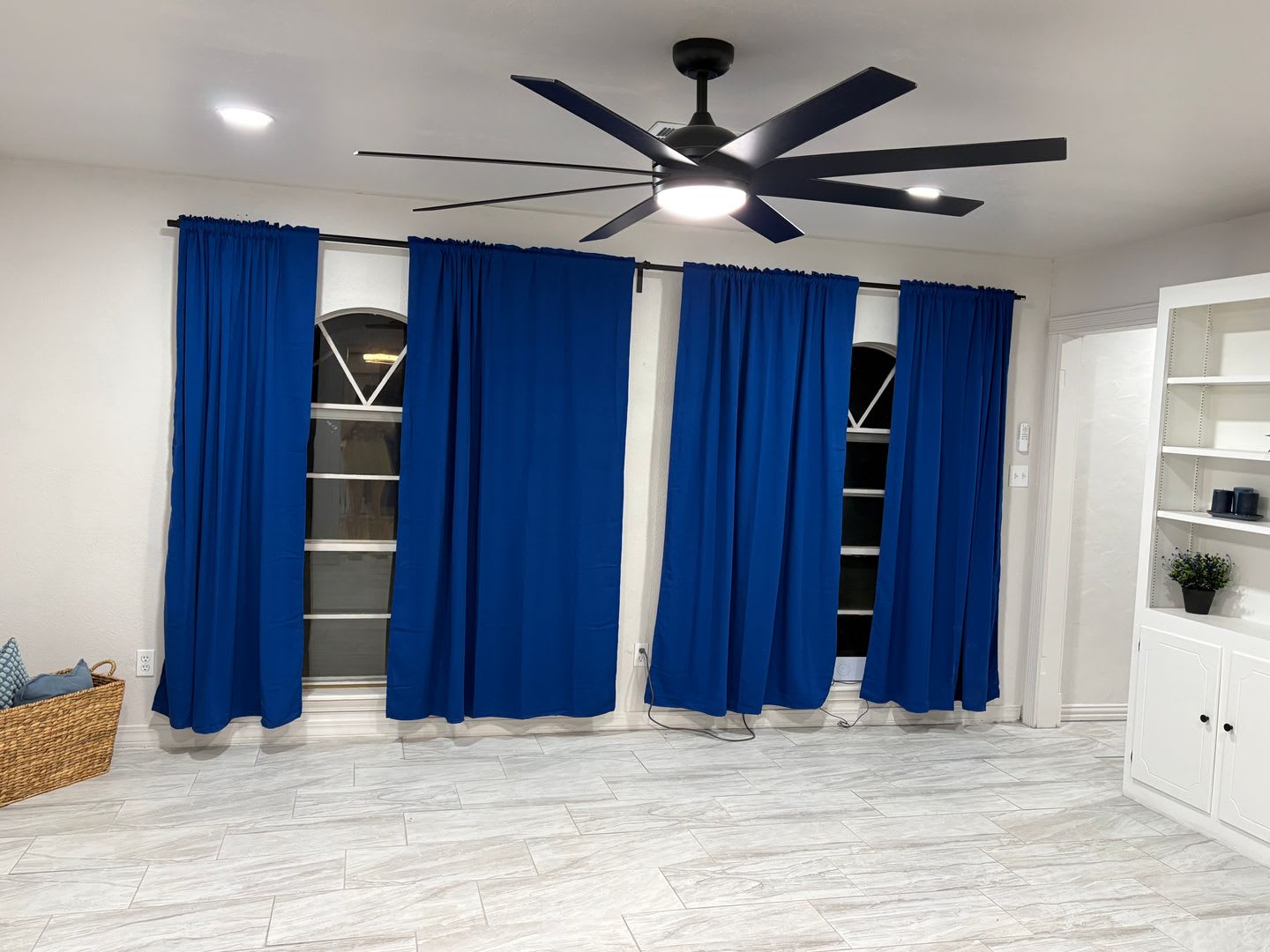Gorgeous Remodeled 4 Bedroom Home – photo 4