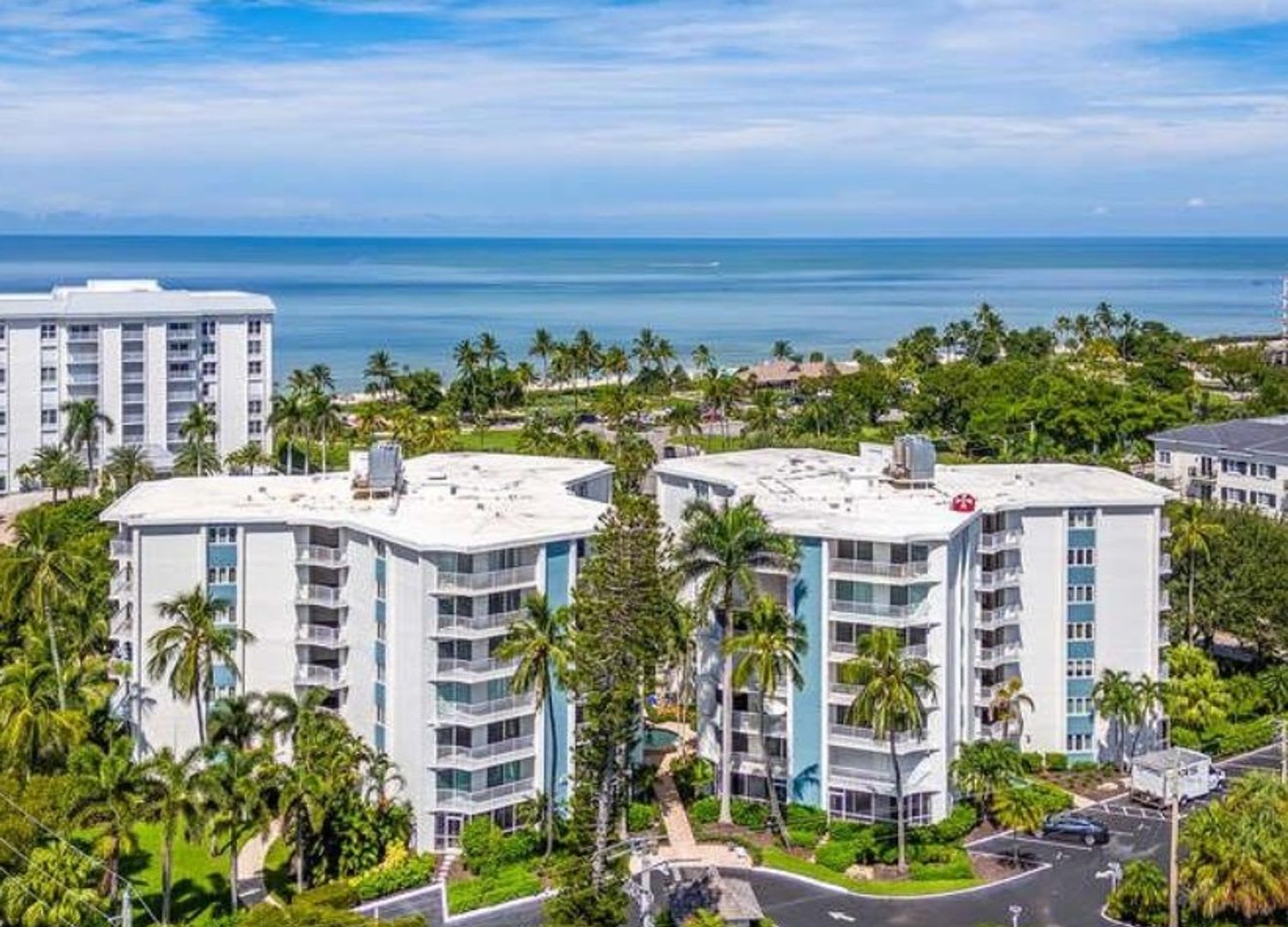 ** MOORINGS\COQUINA SANDS SEASONAL\ANNUAL AVAILABLE REMODELED 2/2 ACROSS FROM LOWDERMILK PARK BEACH ** – photo 2