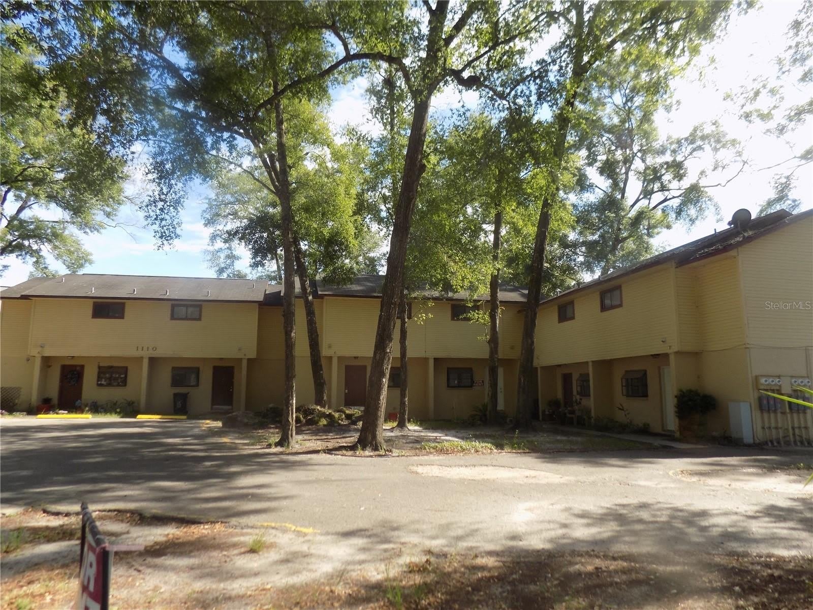 1110 SW 62 Terrace – photo 2