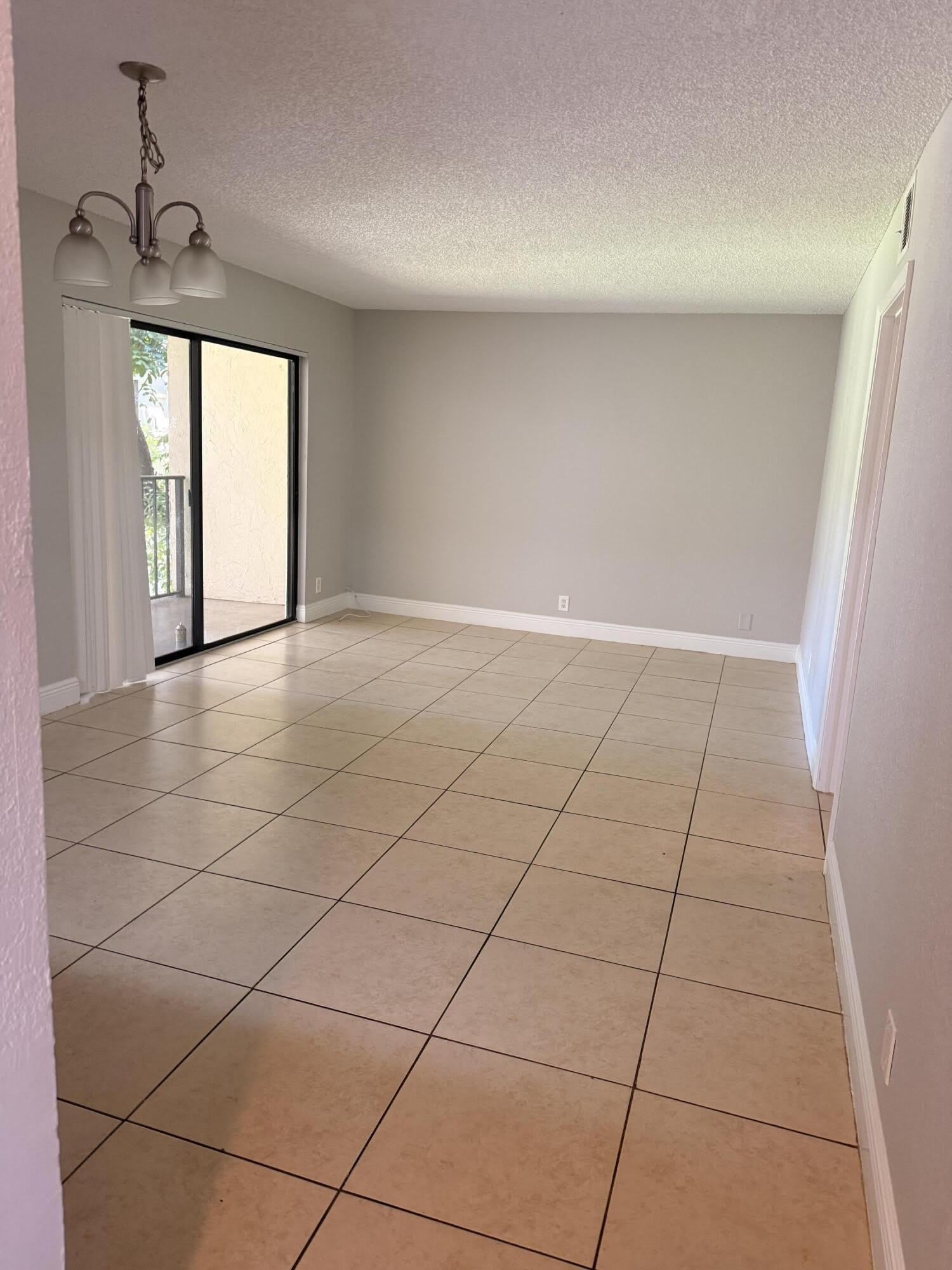 1440 Lake Crystal Drive – photo 2