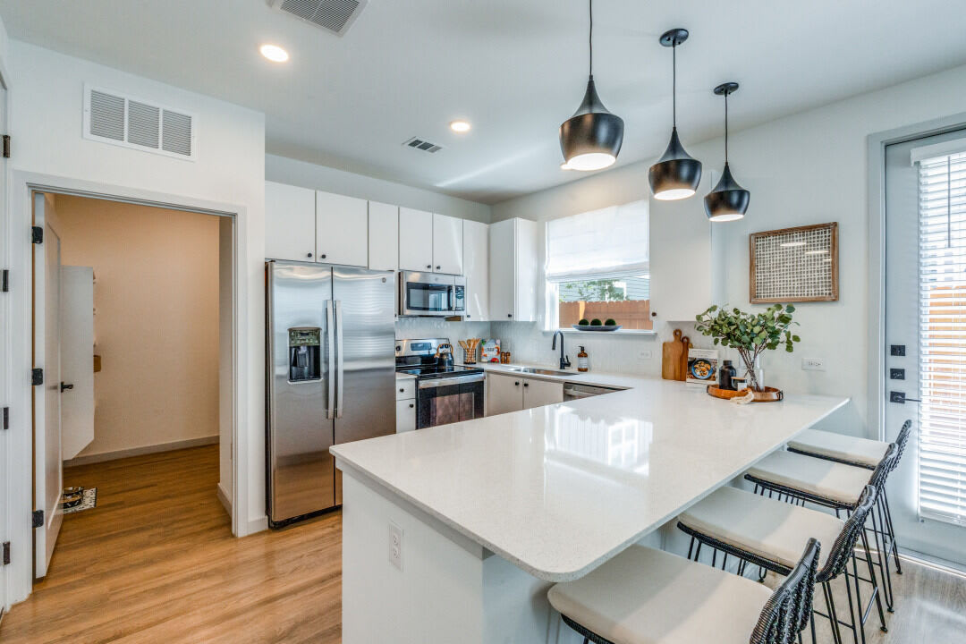 Avenues At Creekside – photo 3