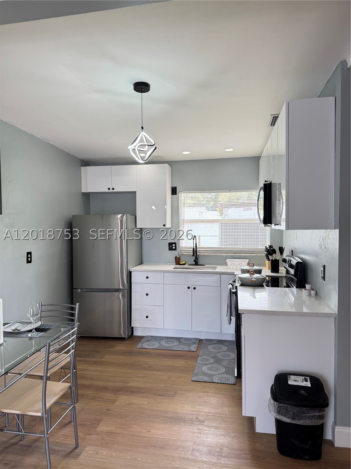 414 N 60th Way – photo 2