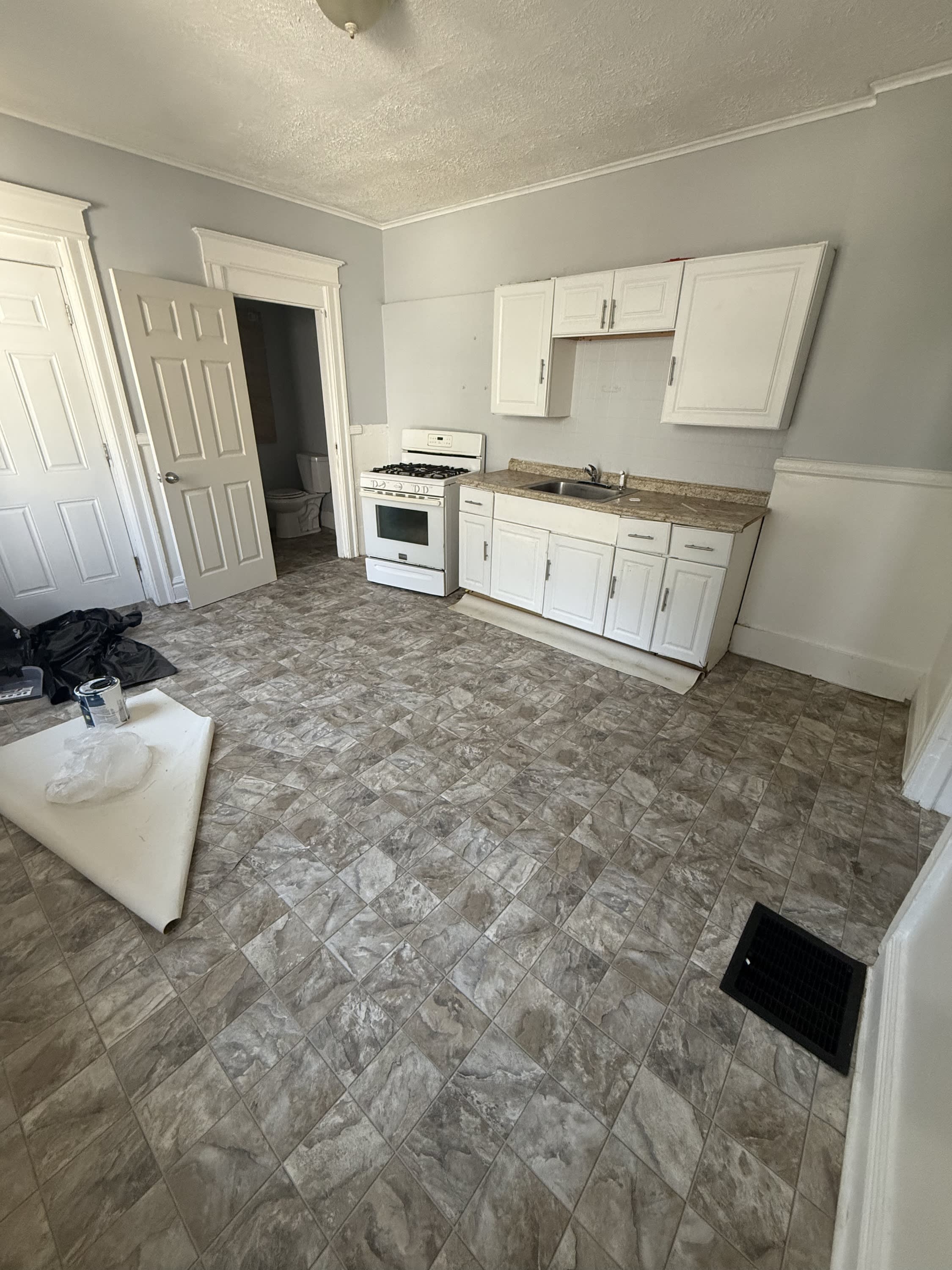 83 85 Parsells Avenue 85 – photo 2