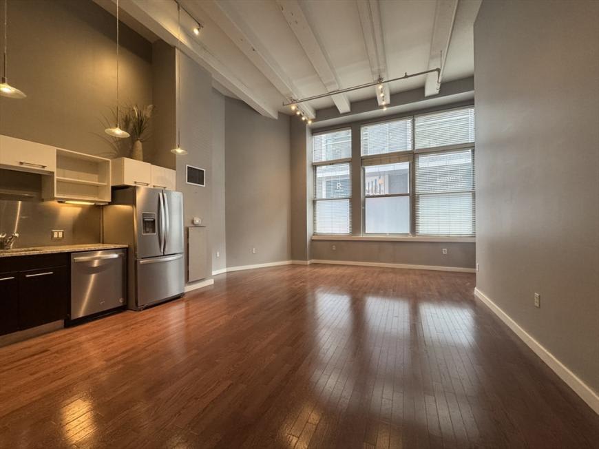 88 Kingston St. – photo 1
