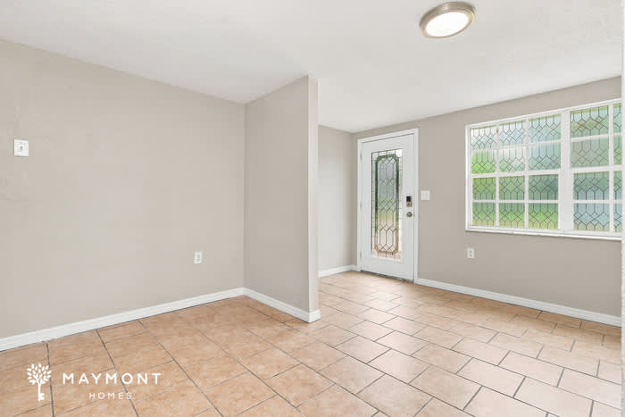 7827 Butler Avenue – photo 4