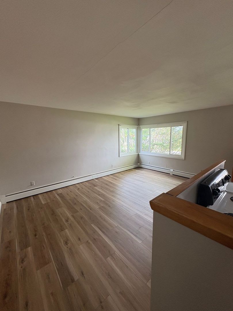 335 E Elder – photo 2