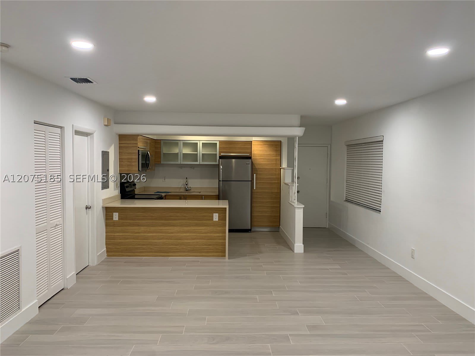 315 MAJORCA AV – photo 3