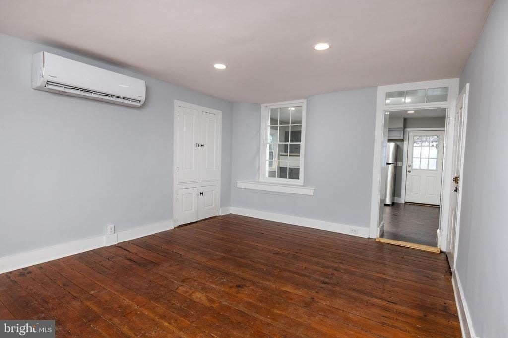 6192 Lower York Road – photo 5