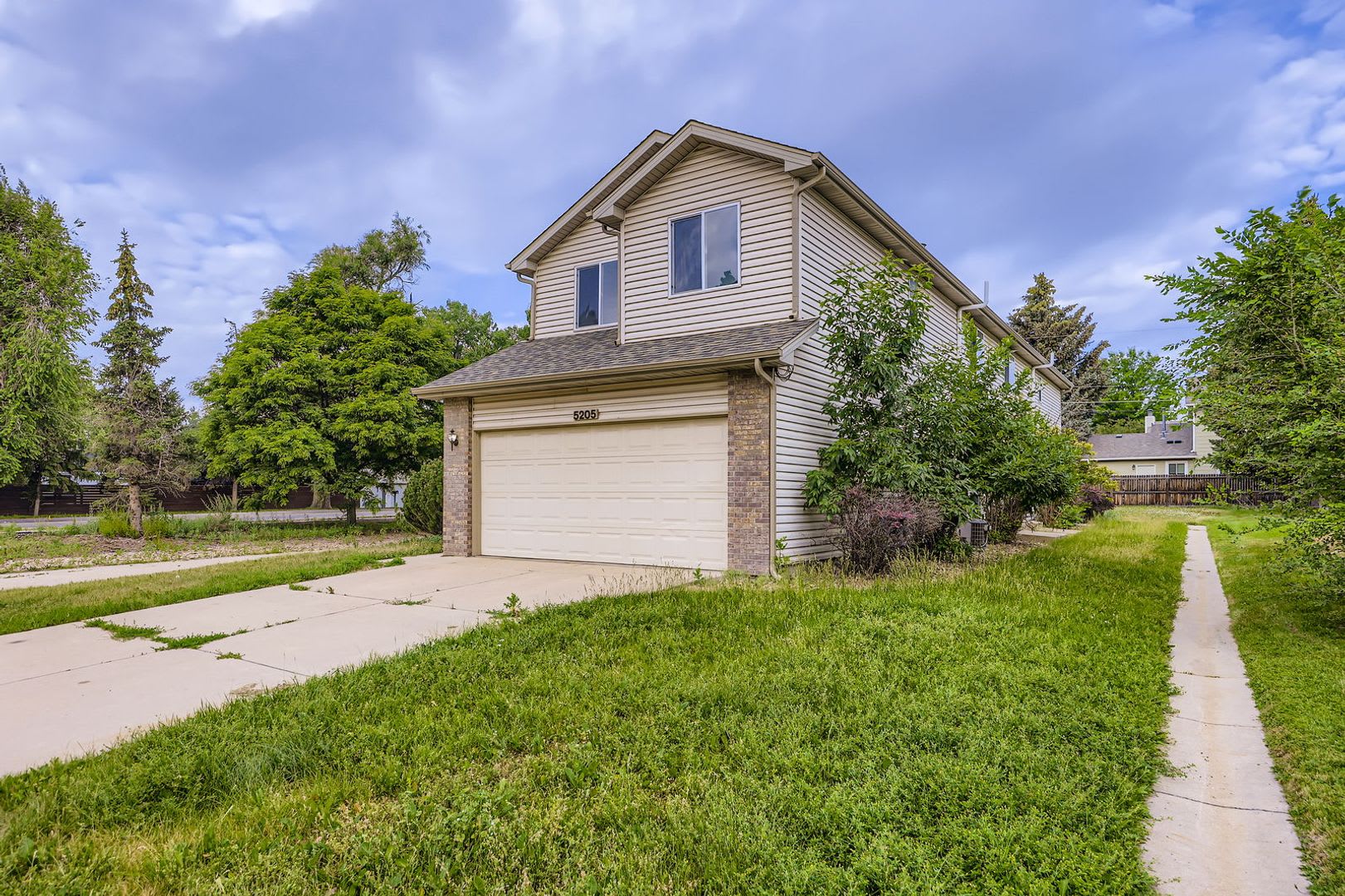 Beautifully Remodeled 3-Bedroom Duplex in Arvada – photo 2