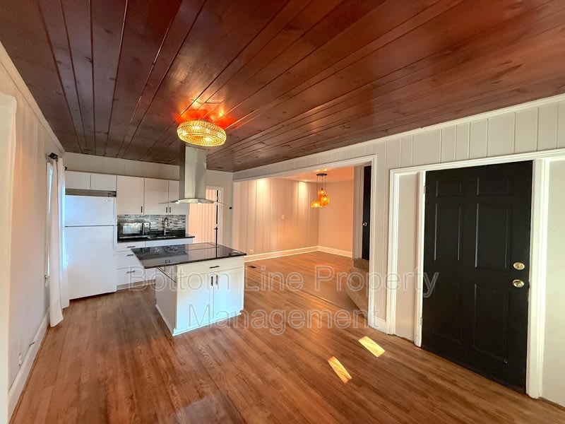 613 Charlotte Ave – photo 5