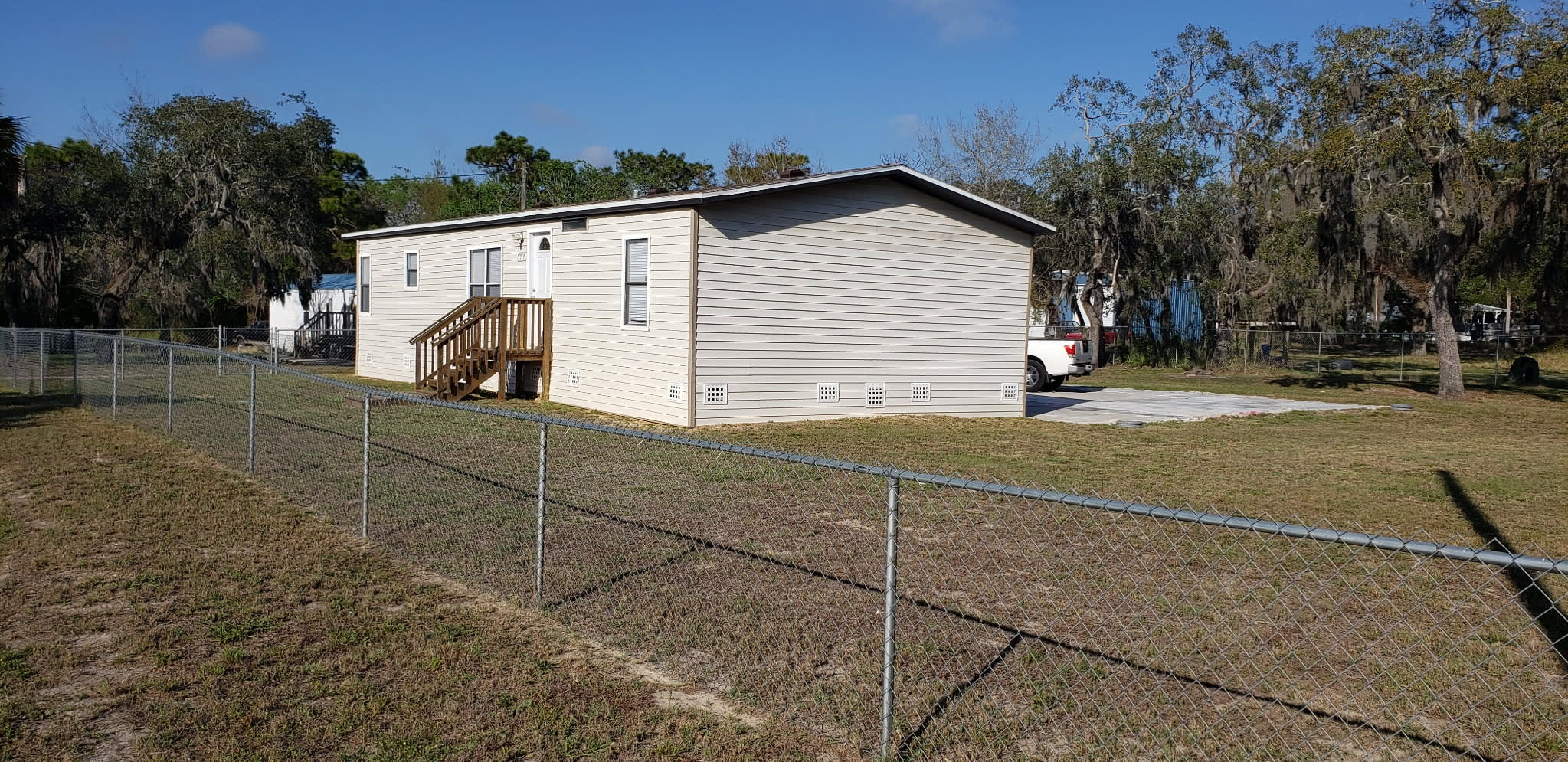 17010 Meridian Blvd – photo 4
