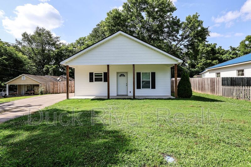 130 Westover Dr – photo 1