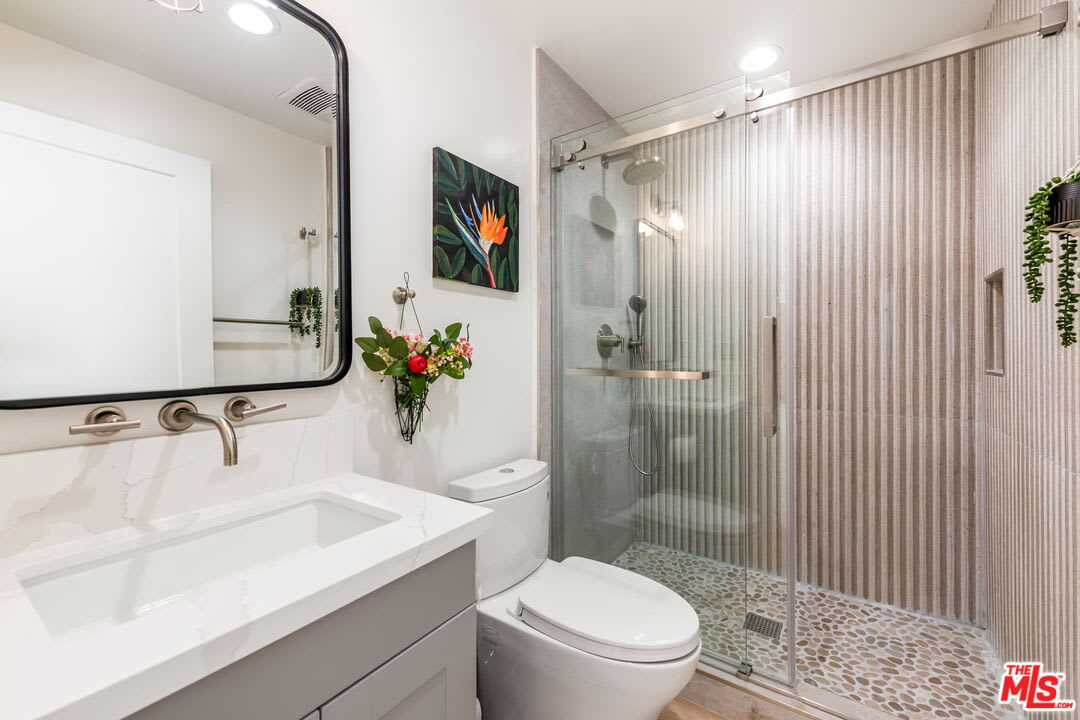 3643 Helms Avenue – photo 5
