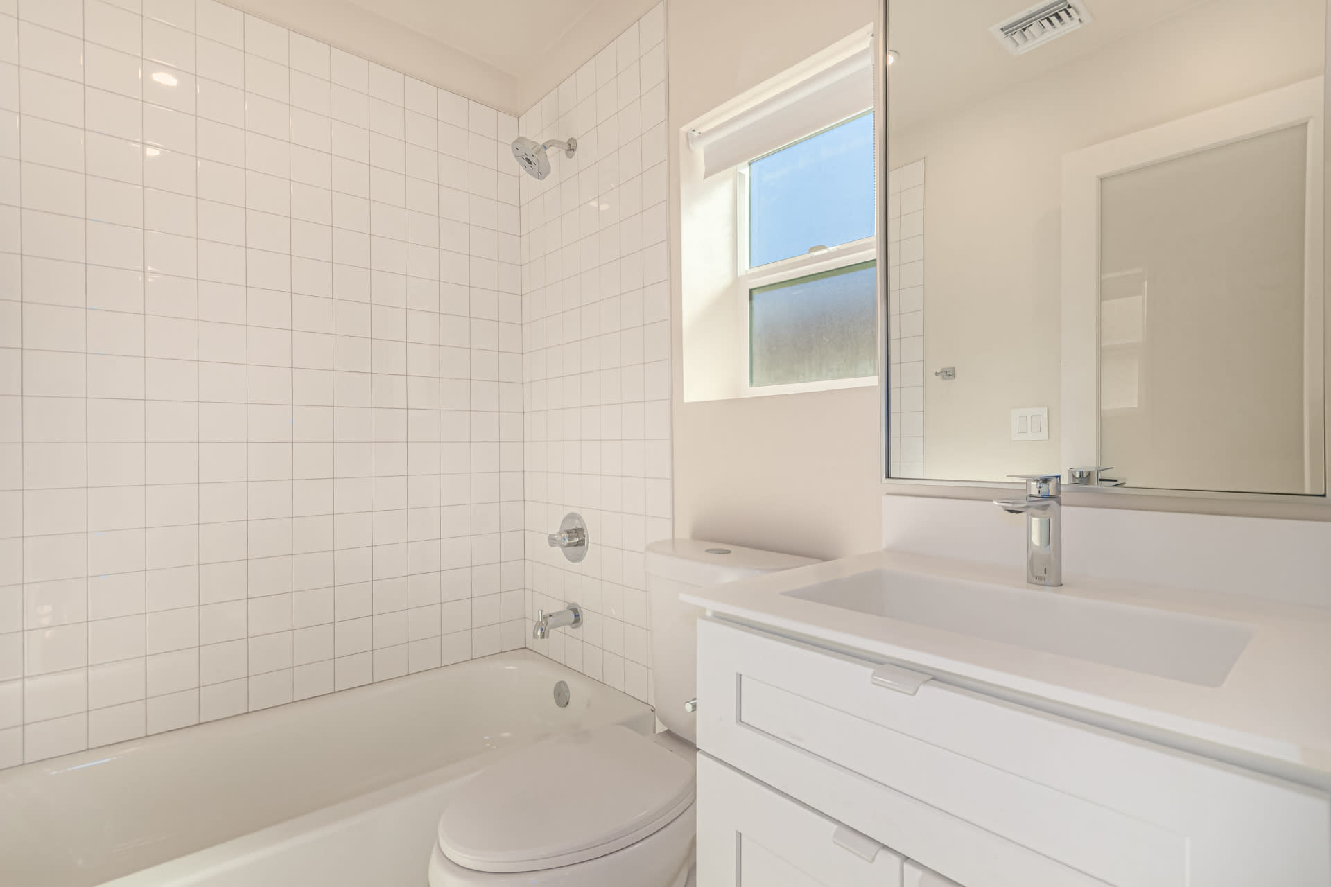 1223 East Hubbell Street – photo 4