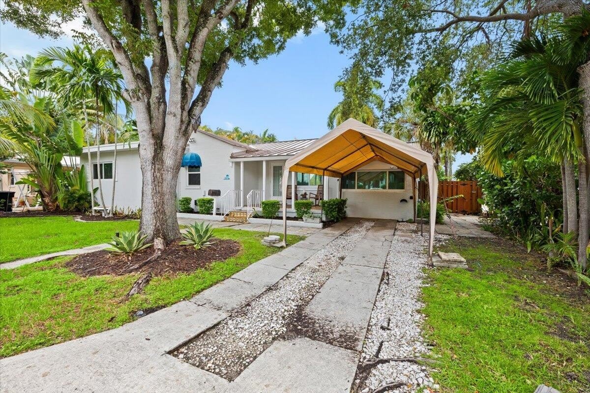 305 NE 14th Avenue – photo 2